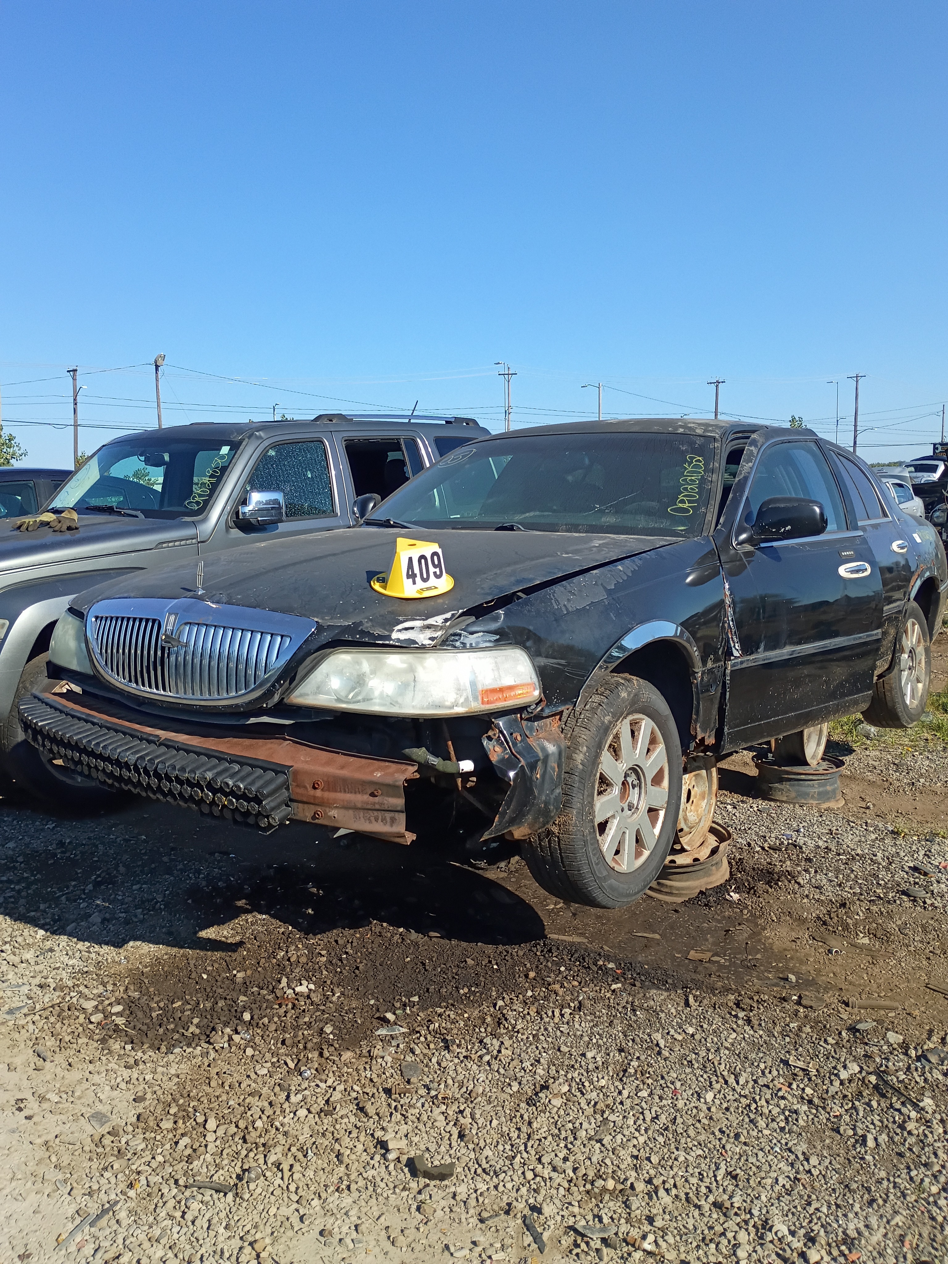 2005 LINCOLN Town Car