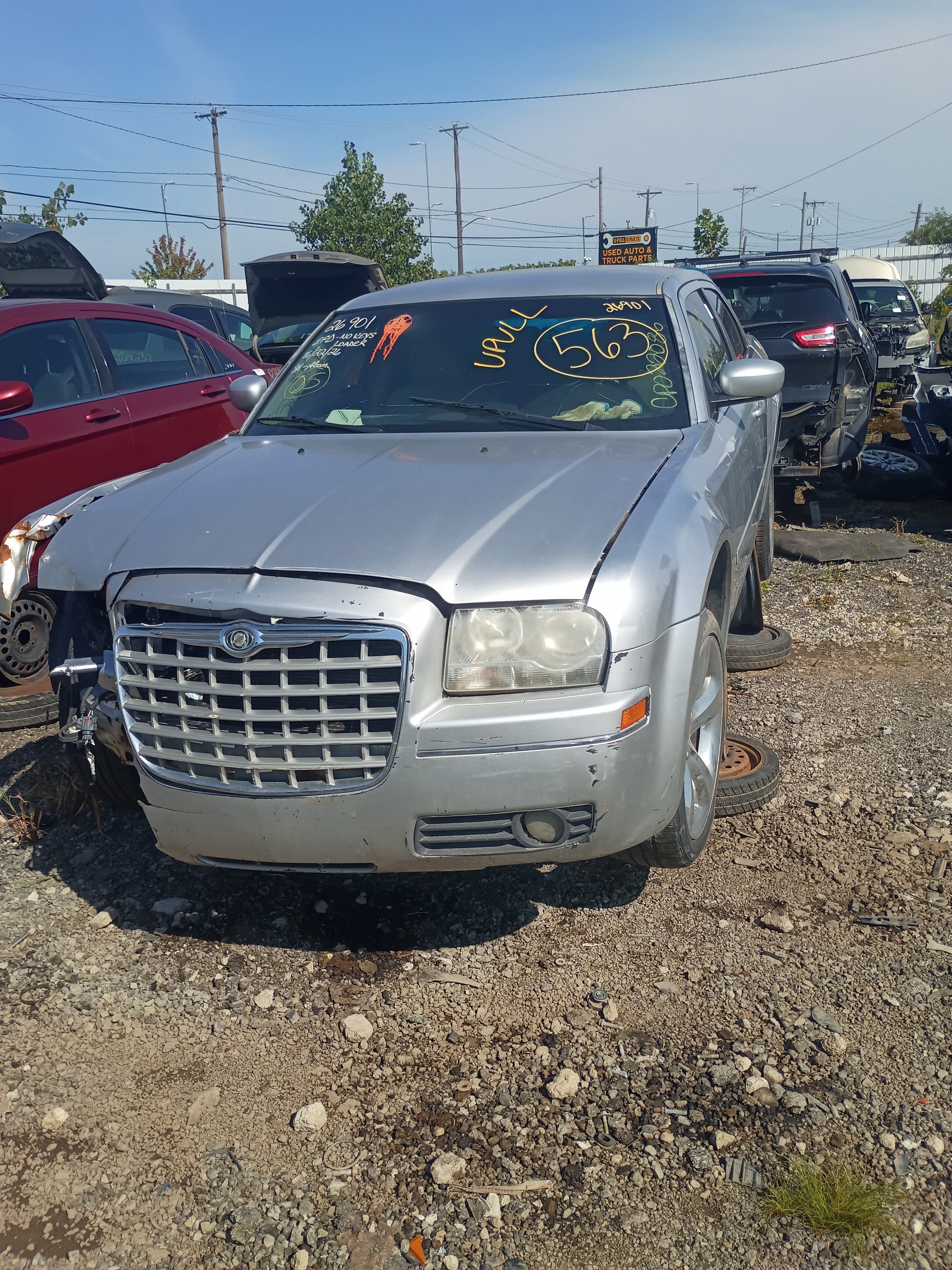 2005 CHRYSLER 300