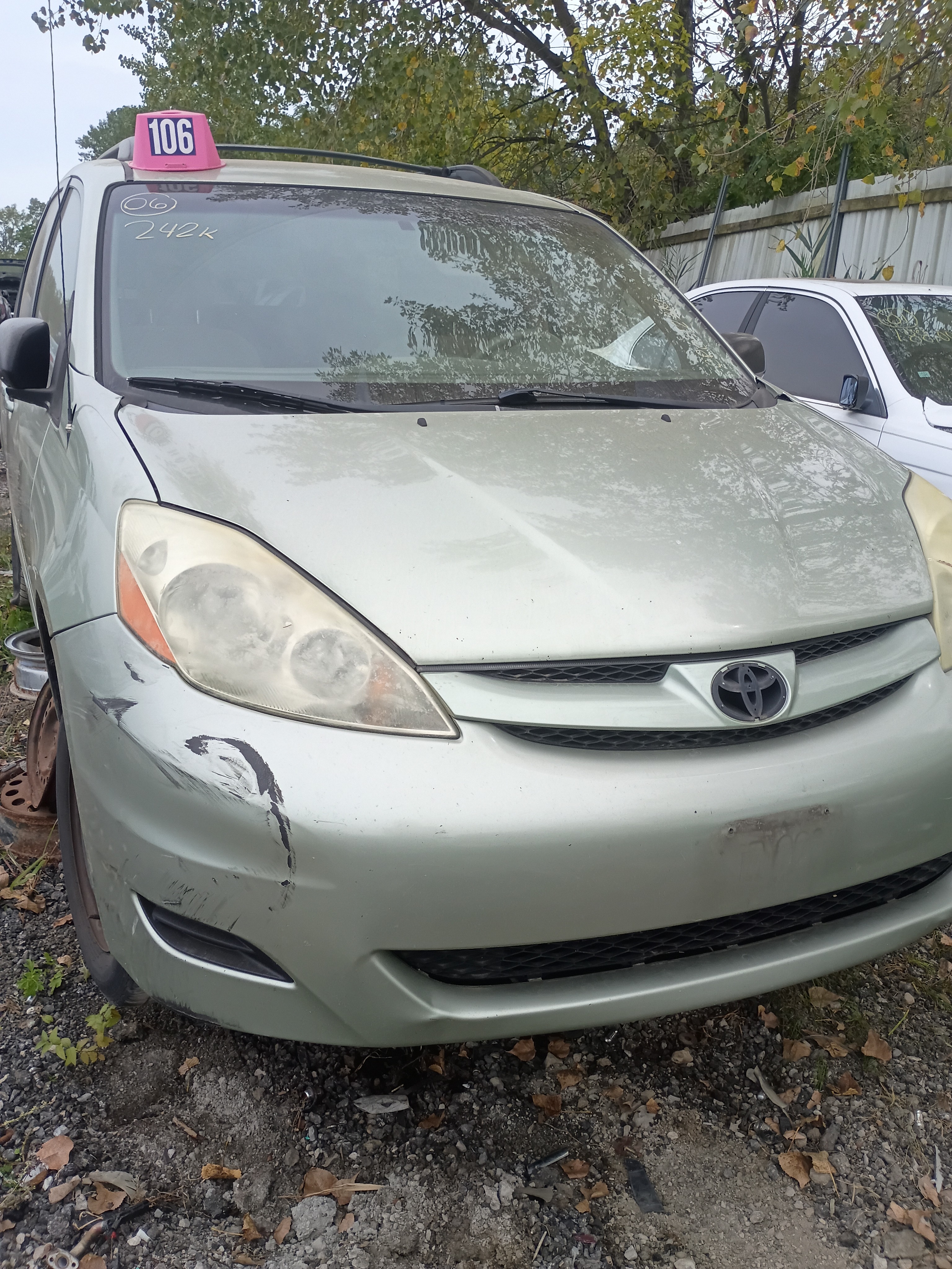 2006 TOYOTA Sienna