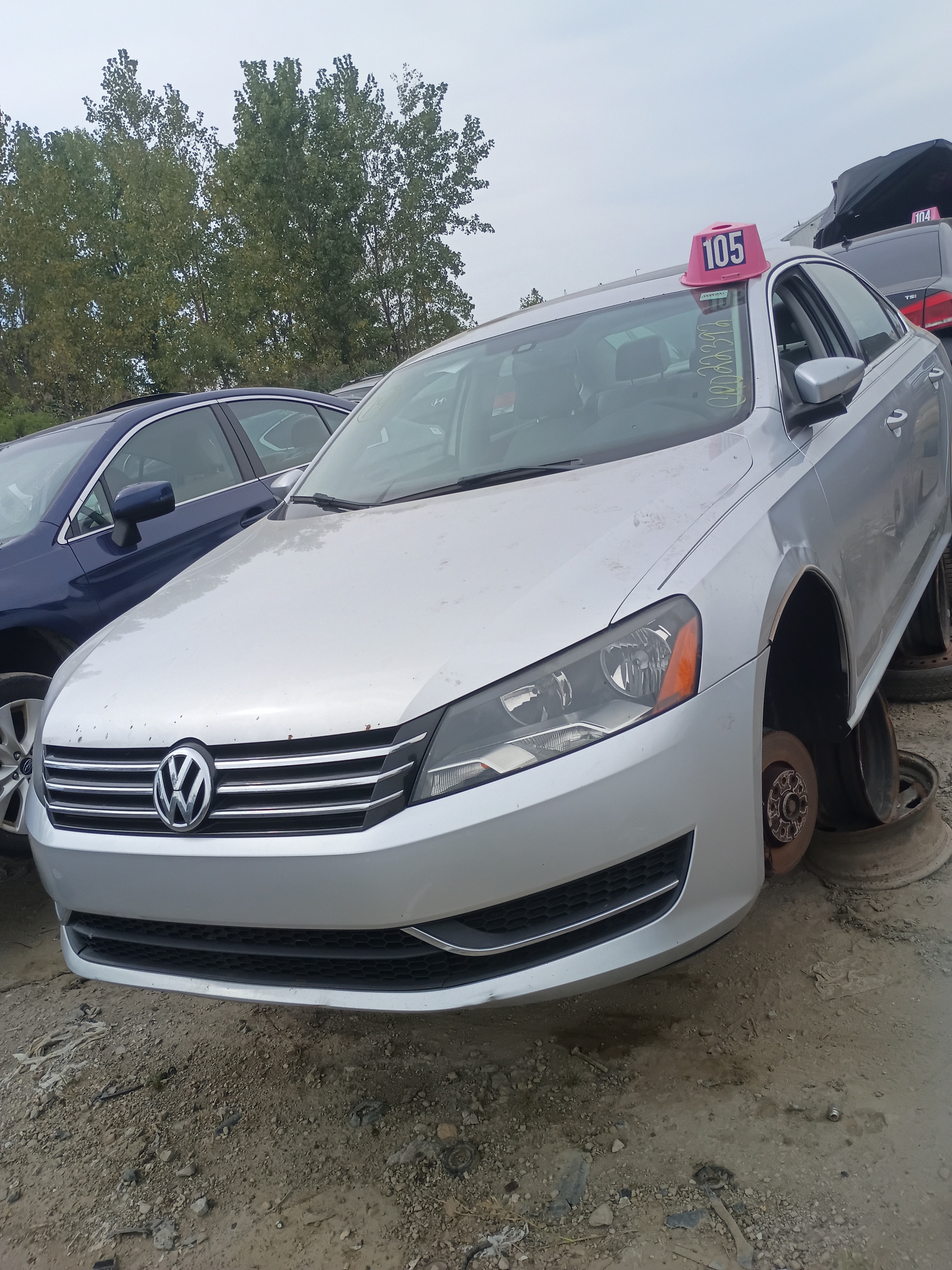 2014 VOLKSWAGEN Passat