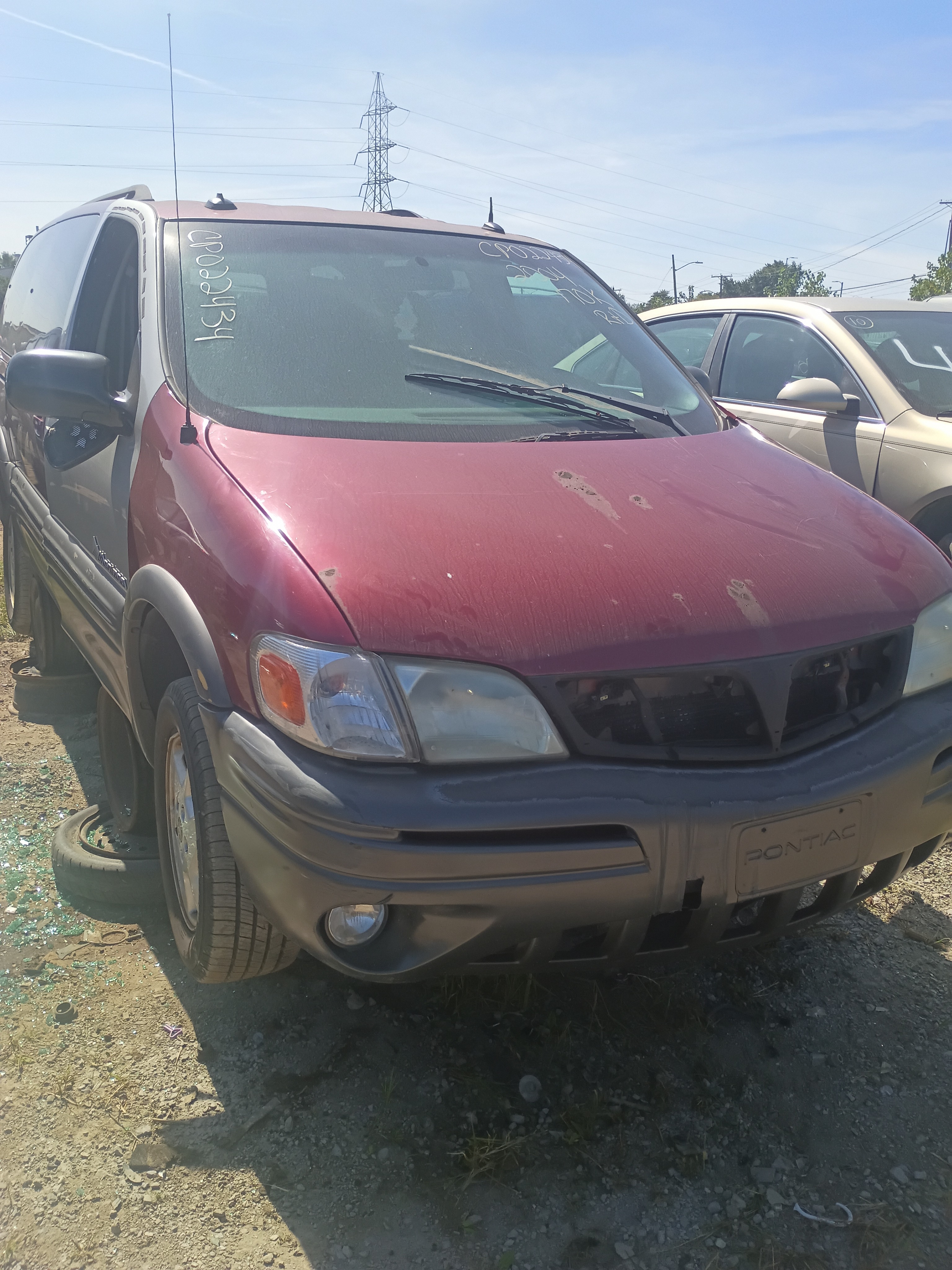 2004 PONTIAC Montana