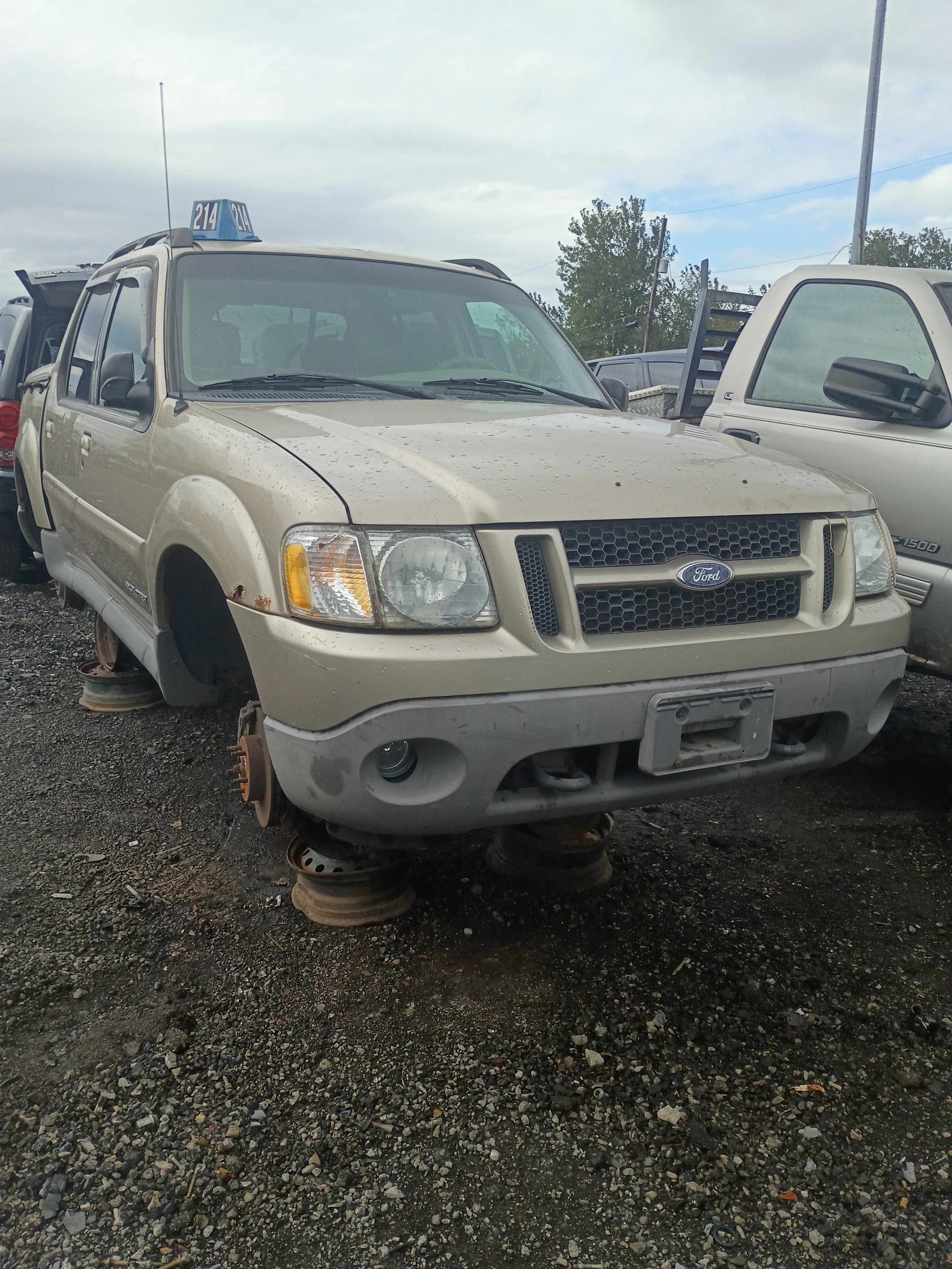 2001 FORD Explorer Sport Trac
