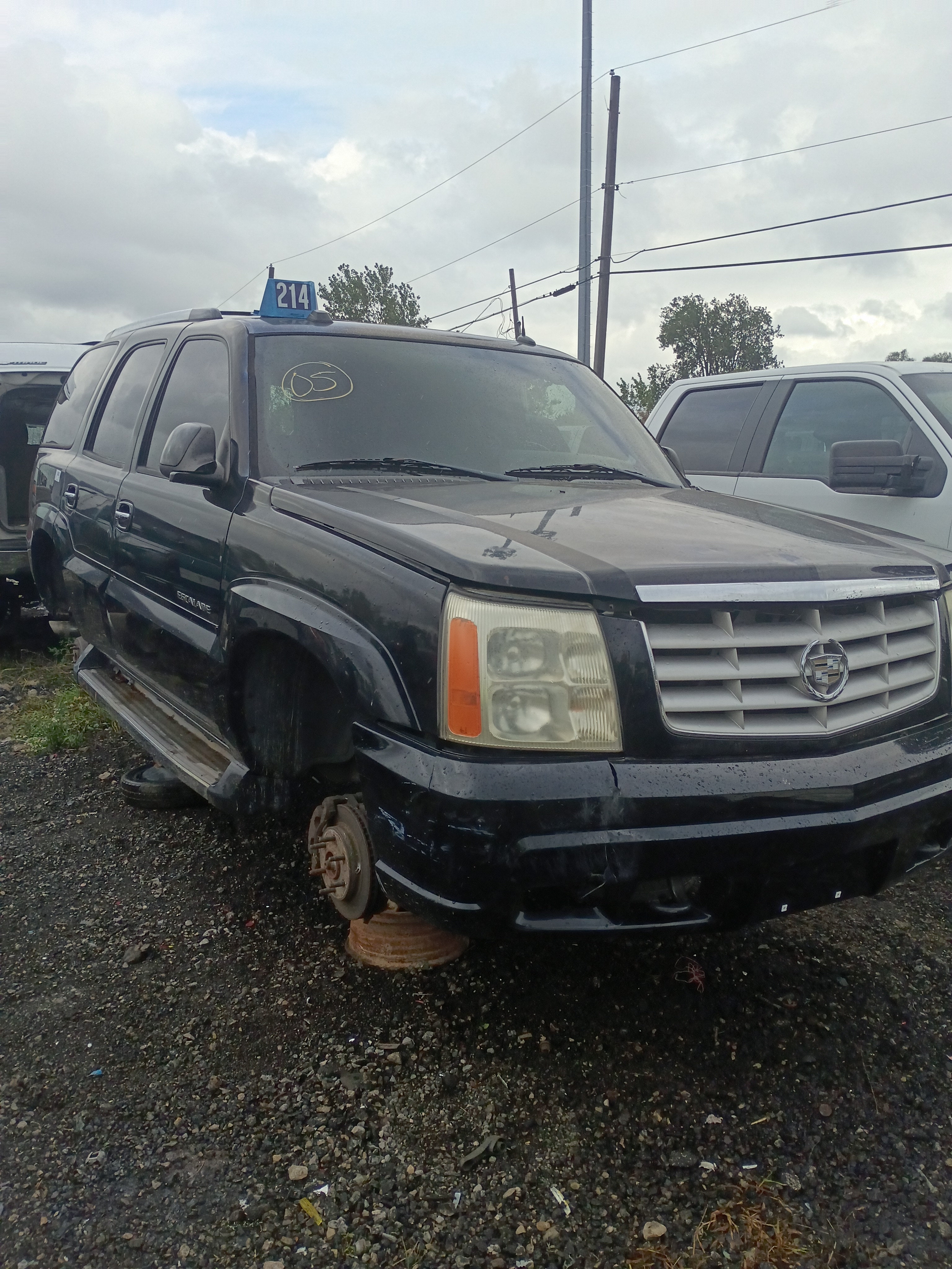 2005 CADILLAC Escalade
